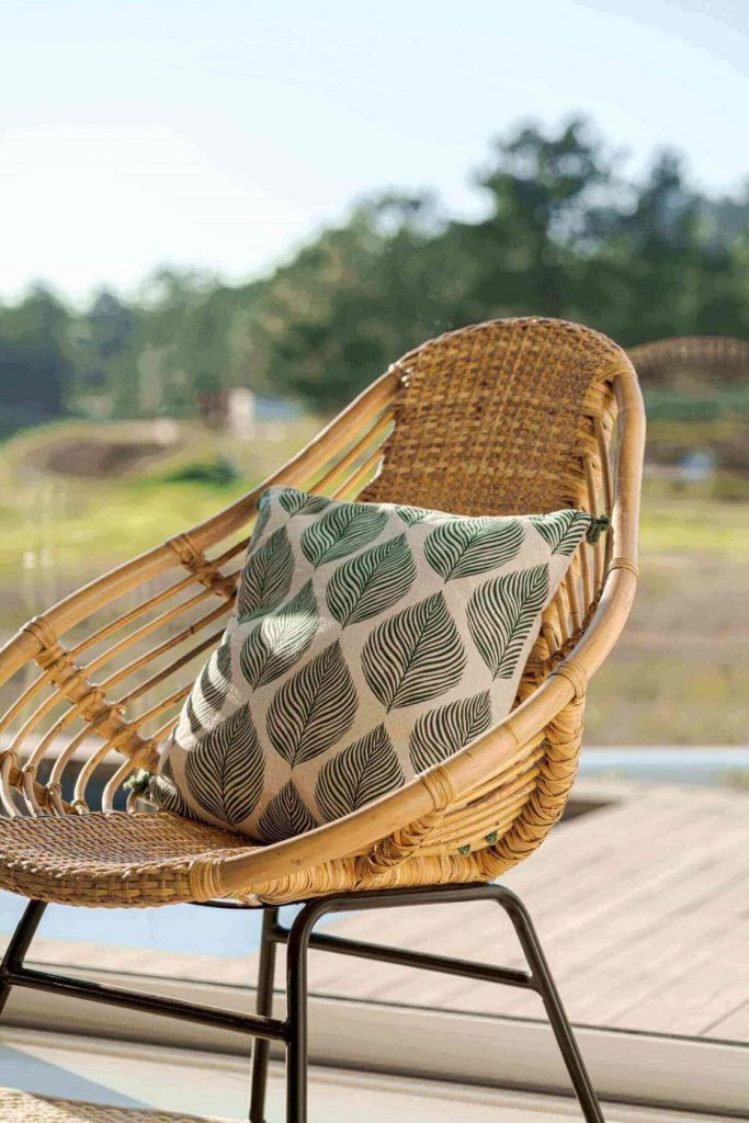 rev-decoration-details-in-modern-villa-interiors-2023-11-27-05-23-12-utc.jpg